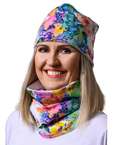 Čepice  s fleesem, barevná zahrada